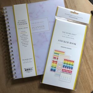 The Home Edit Planner July 2022 - June 2023 + Sticker Book